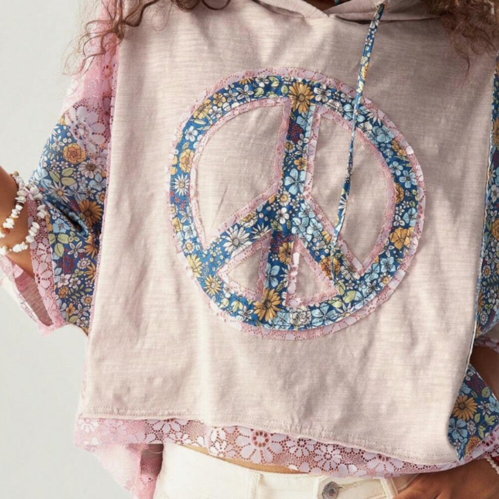 POL Floral Peace Sign Blouse - Pink and Blue - Picture 4 of 13
